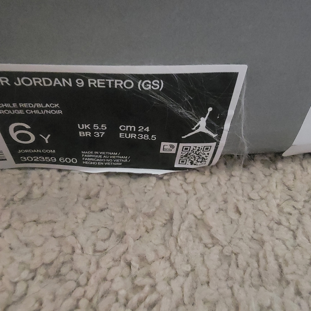 Jordan 9 Retro - Picture 2 of 3